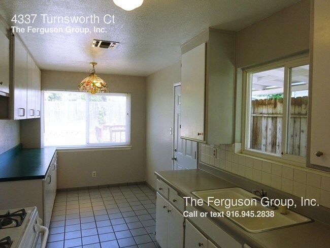 Building Photo - 4337 Turnsworth Ct