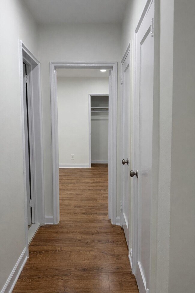 Foto del edificio - 220 N Arlington Ave