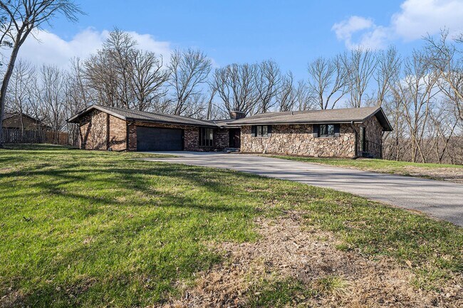 Foto del edificio - Beautiful Home in Ponca Hills