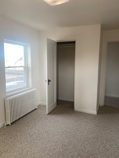 Closet 2 - 718 Beaumont Ave