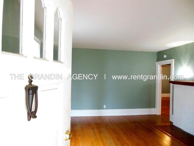 Photo - 142 Horner Ln House