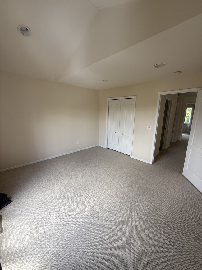 Building Photo - 7782 Watford Dr