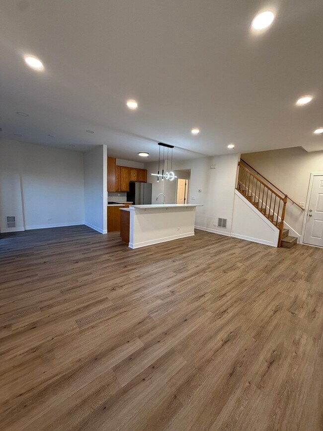 Foto del edificio - 16212 Golf View Dr