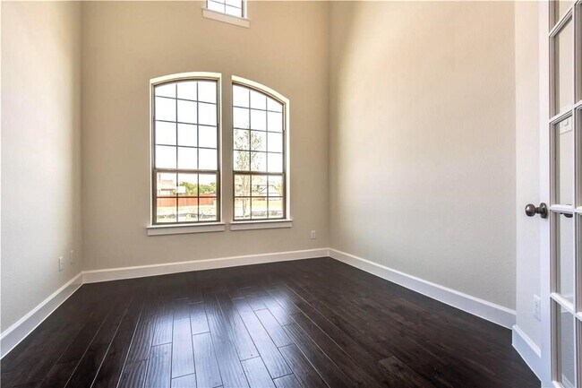 Building Photo - 5508 Gypsum Dr
