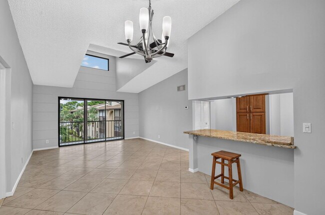 Building Photo - 812 Sky Pine Way