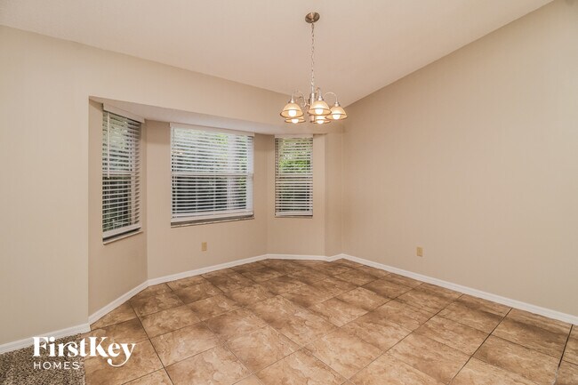 Building Photo - 1811 E Cooper Dr