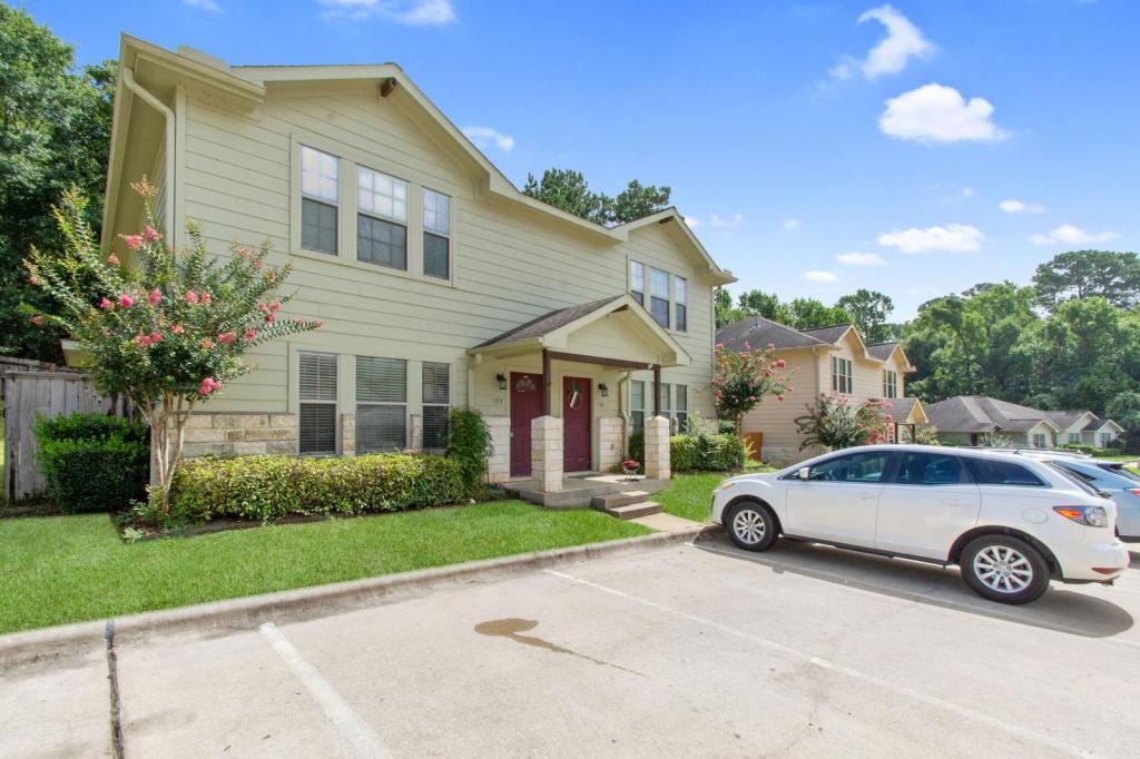 Primary Photo - 135 Bolero Way, Huntsville, TX 77340