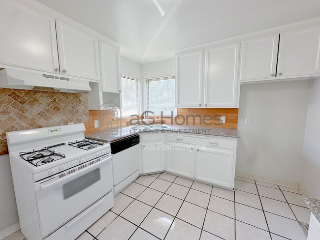 Photo - 3032 NW 70th St House