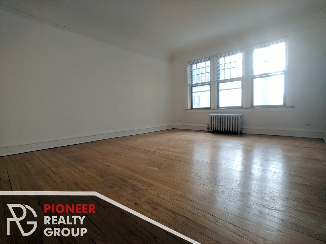 2613 W Berwyn Ave, Chicago, IL 60625 Apartments in Chicago, IL