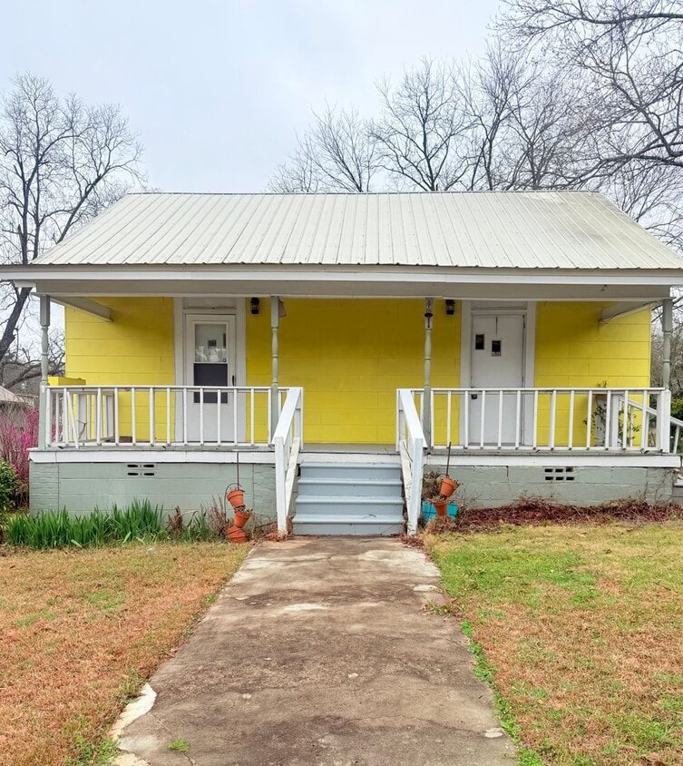 Primary Photo - 2 bed, 1 bath home in Opelika