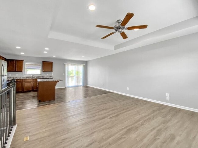 Building Photo - 214 Ramblewood Dr