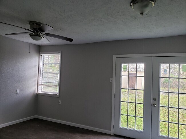 Foto del edificio - Completely Renovated Property