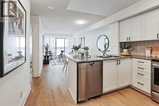 Photo du bâtiment - 1070 Sheppard Ave W