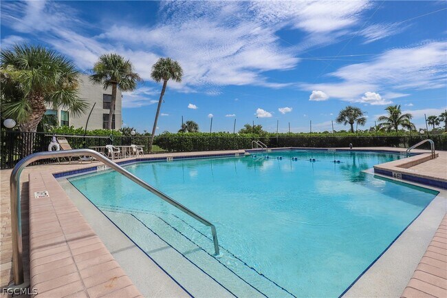 Foto del edificio - 21470 Bay Village Dr