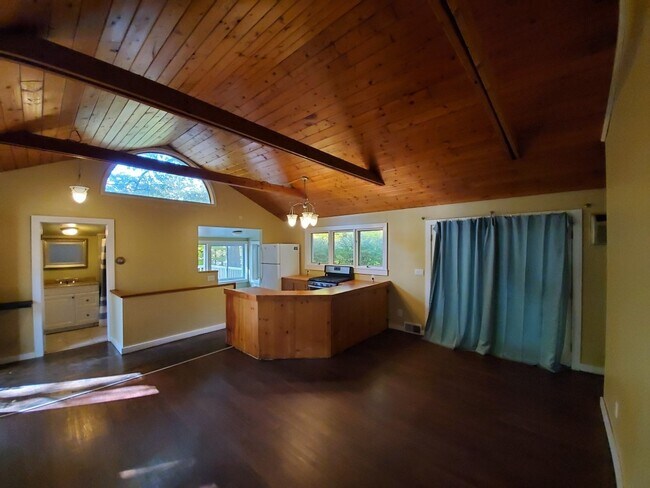 Foto del edificio - 3770 Woodview Ave