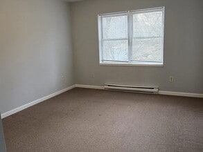 Building Photo - 655 Country Pl Dr