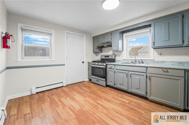 Building Photo - 119 Chinnick Ave