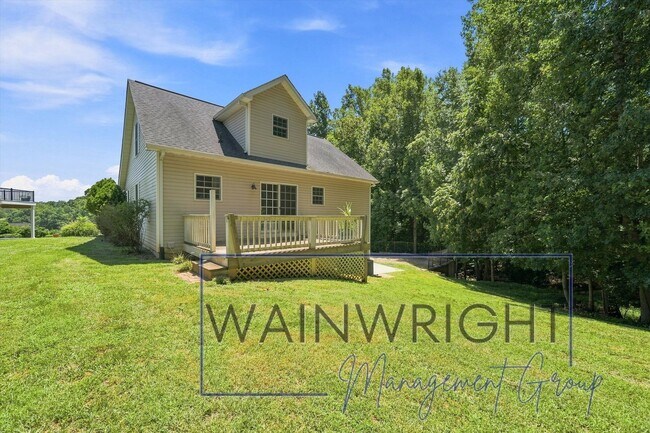 Building Photo - Lake Access Home Wirtz, VA