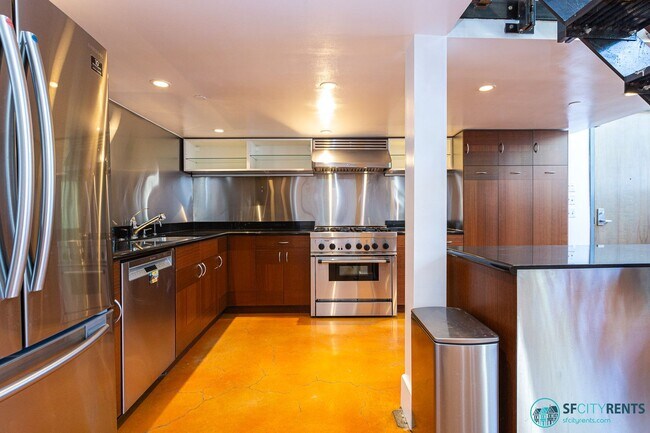 Foto del edificio - SoMA: Ground Level Conversion Live/Work Lo...