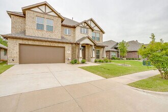 Building Photo - 2857 Greenridge Dr