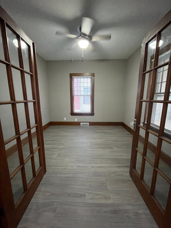 Building Photo - 2049 Worthington Ave