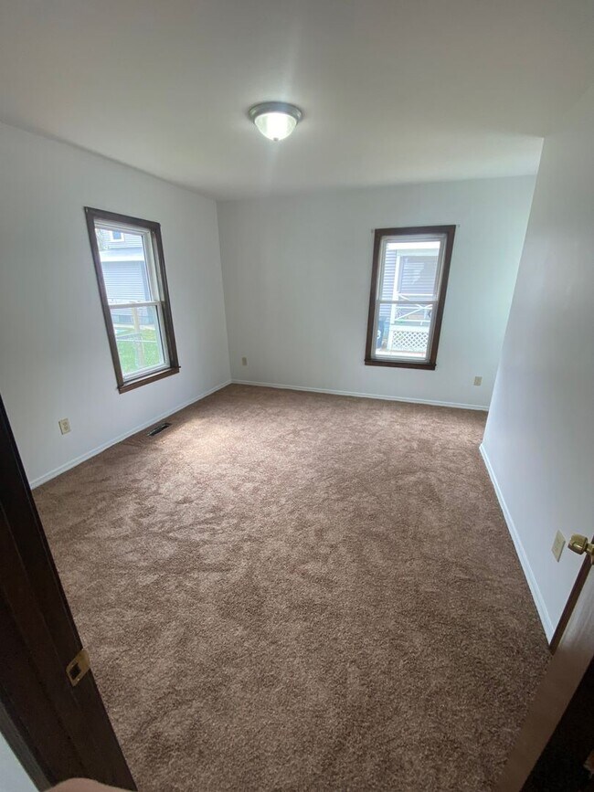Photo - 9 Gillis St (Nashua, NH) Apartment