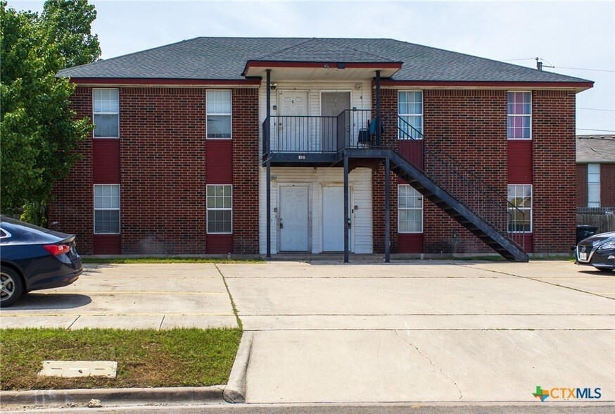 Primary Photo - 1601 Benttree Dr