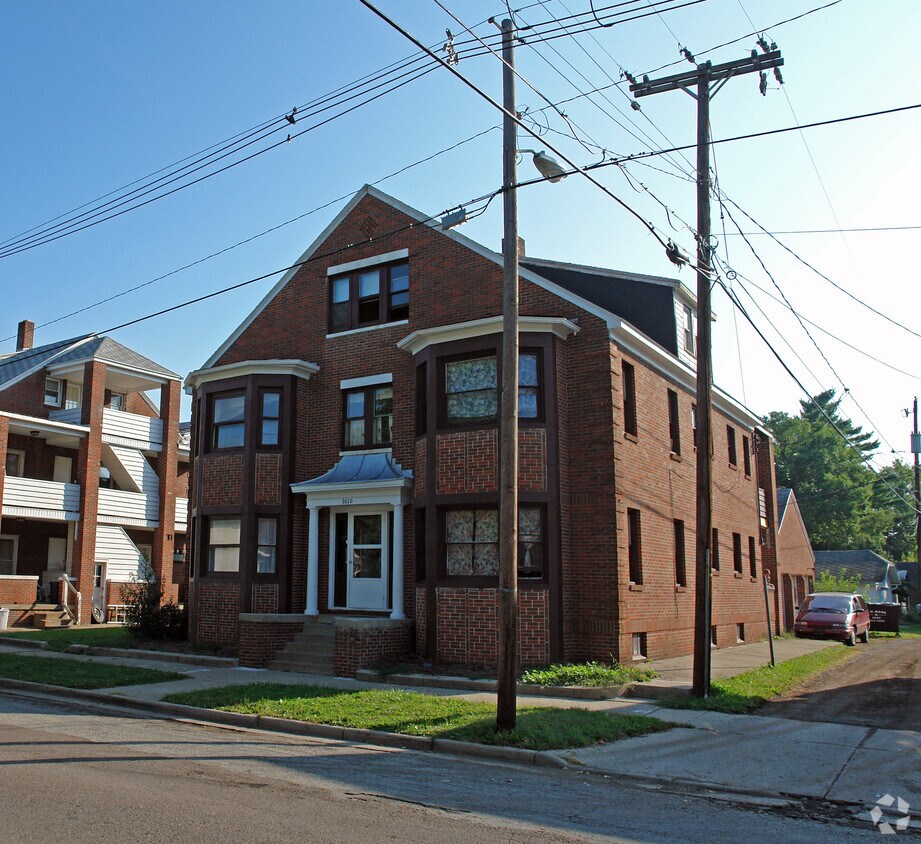 Foto principal - 1010 Olive St