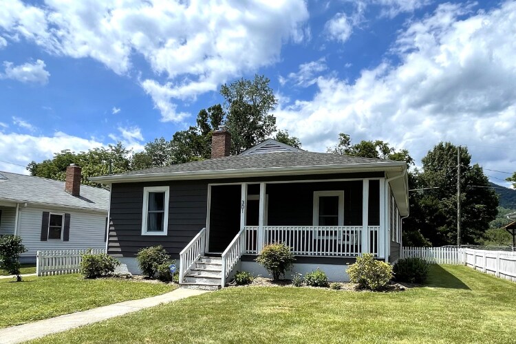 Foto principal - 301 Richmond Ave