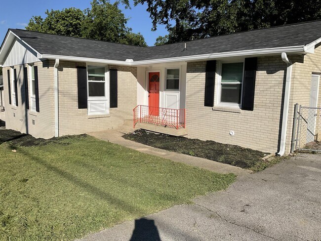 Photo - 3253 Niagara Dr House