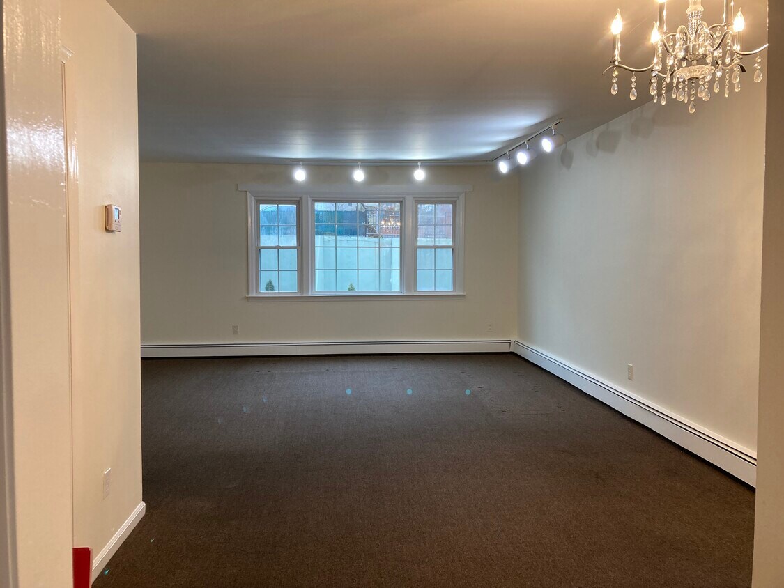 75 Washington Ave N Unit 2nd Floor, White Plains, NY 10603 Apartments