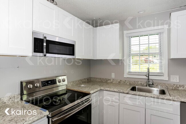 Building Photo - 8 Outter Drive