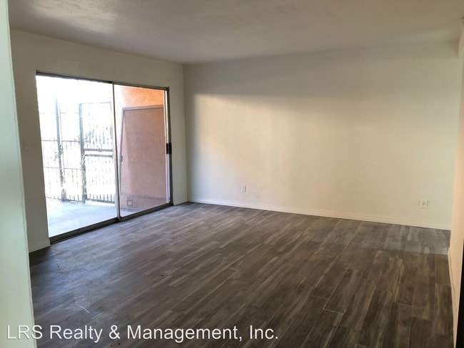Building Photo - 1324 N G St