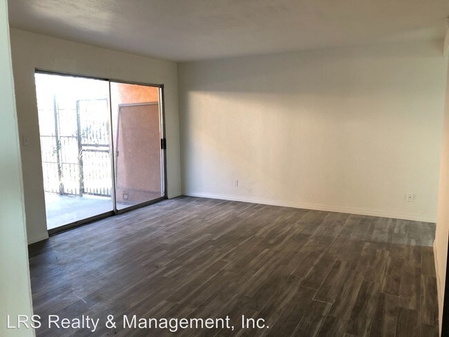Foto del edificio - 1324 N G St