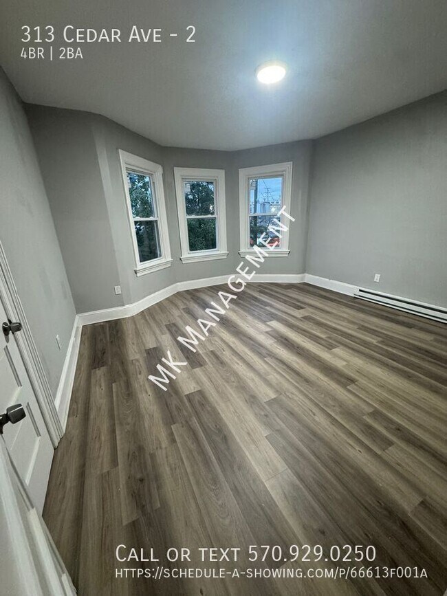 Foto del edificio - 313 Cedar Ave