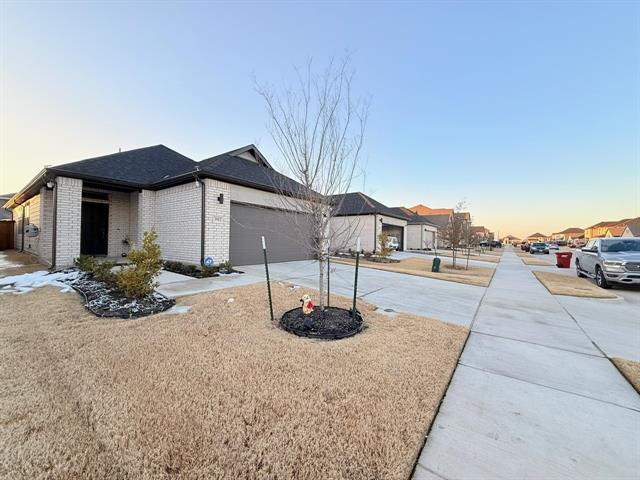 Building Photo - 3902 White Rock Dr