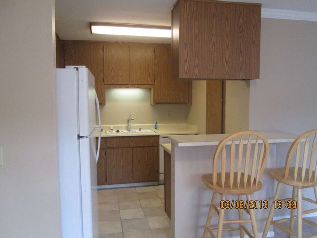 Foto del edificio - Desirable Stonegate-FALL RENTAL