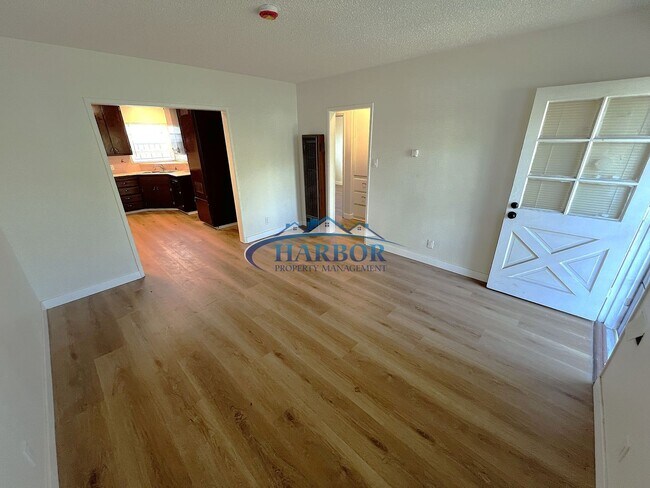 Foto del edificio - 10023-10023 Felton Ave