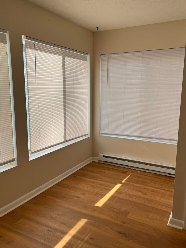 Foto del edificio - 2350 Rolfe St