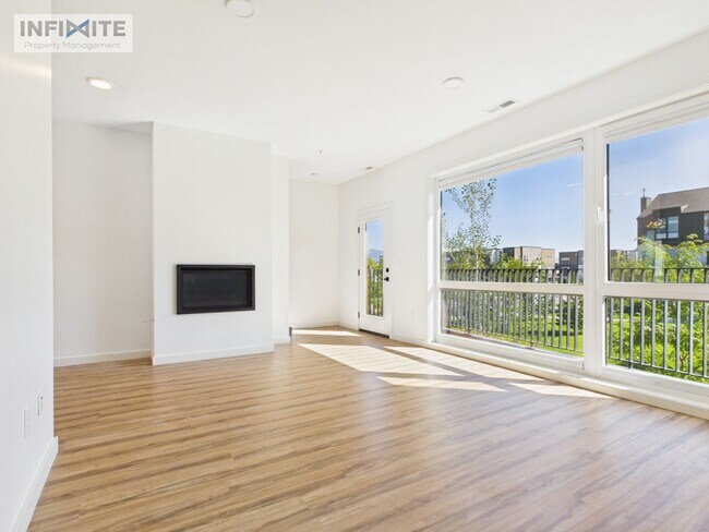 Foto del edificio - 546 Enterprise Blvd