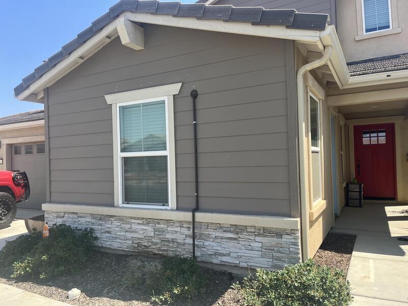 Primary Photo - 1663 Thistle Ln