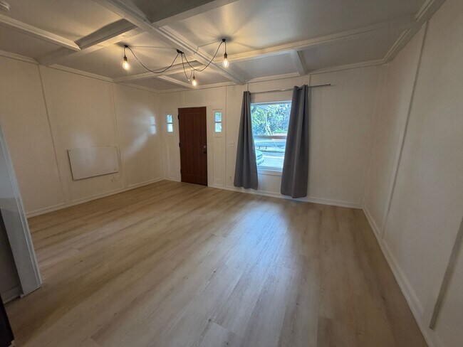 Foto del edificio - 595-595 Highland Ave NE