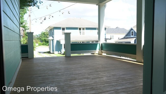 Building Photo - 5 br, 4 bath Room For Rent - 613 N. Lincoln