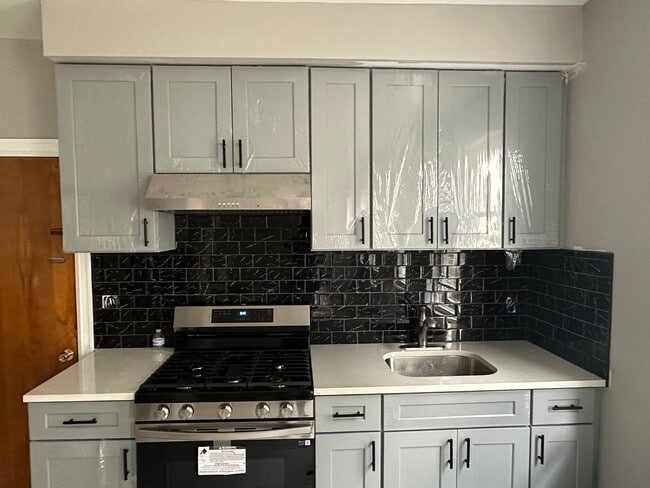 Kitchen - 111 Spring St