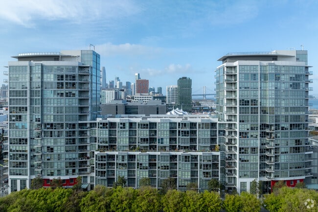 Building Photo - Madrone