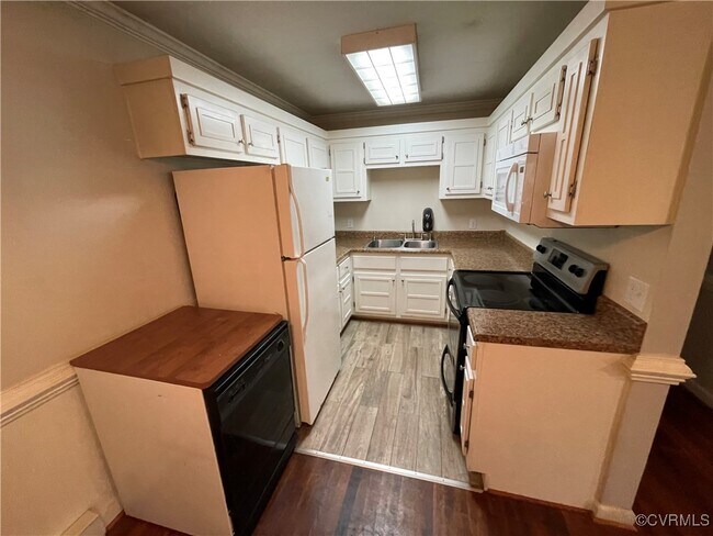 Foto del edificio - 4264 Old Buckingham Rd