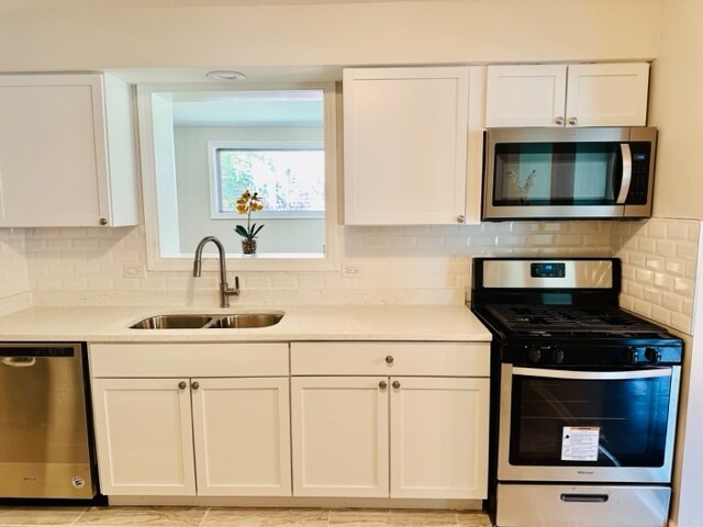 Foto del edificio - 21422 Jeffrey Dr