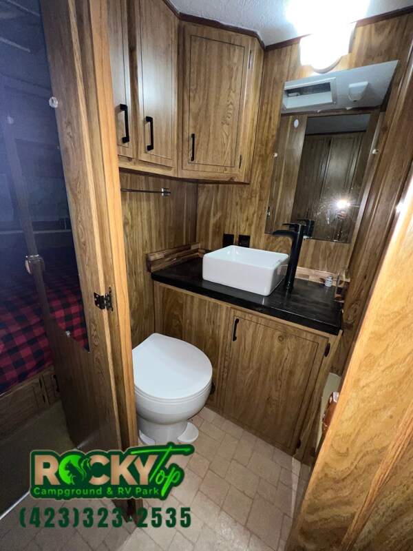 Foto del edificio - 496 Pearl Ln