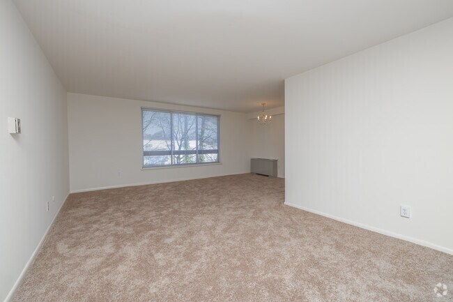 Sala de estar de 2 dormitorios - 170 Lakeside Apartments