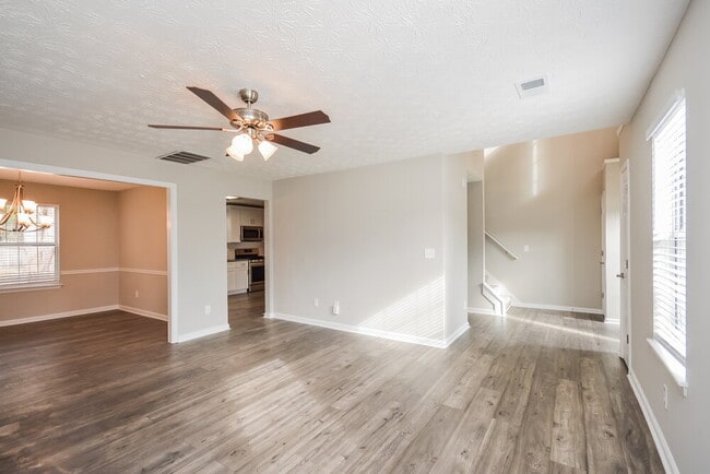 Foto del edificio - 5476 Perching Pl